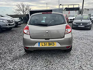 Used 2011 Renault Clio Dynamique Tomtom Beige - Interior and Exterior details 5