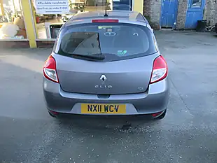 Used 2011 Renault Clio Dynamique Tomtom Grey - Interior and Exterior details 3