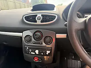 Used 2011 Renault Clio Expression Black - Interior and Exterior details 13