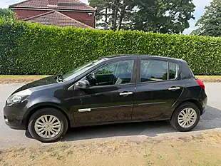 Used 2011 Renault Clio Expression Black - Interior and Exterior details 7