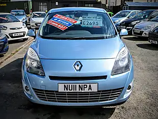 Used 2011 Renault Grand Scenic Dynamique Metallic Blue - Interior and Exterior details 10