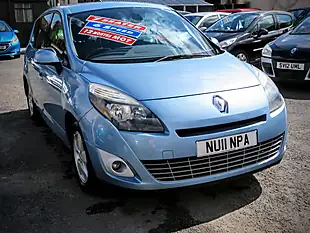 Used 2011 Renault Grand Scenic Dynamique Metallic Blue - Interior and Exterior details 9