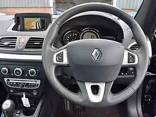 Used 2011 Renault Megane Dynamique Tomtom Black - Interior and Exterior details 14