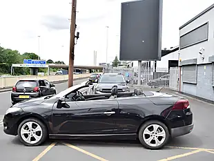 Used 2011 Renault Megane Dynamique Tomtom Black - Interior and Exterior details 7
