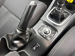 Used 2011 Renault Megane Dynamique Tomtom Silver - Interior and Exterior details 15