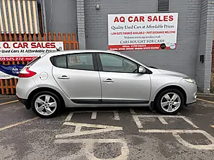 Used 2011 Renault Megane Dynamique Tomtom Silver - Interior and Exterior details 8