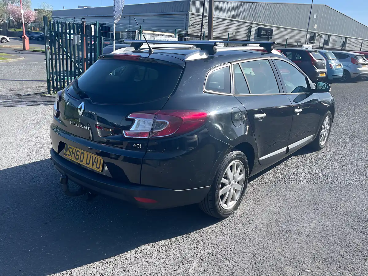 Used 2011 Renault Megane Privilege Tomtom Sport Tourer Black - Interior and Exterior details 7