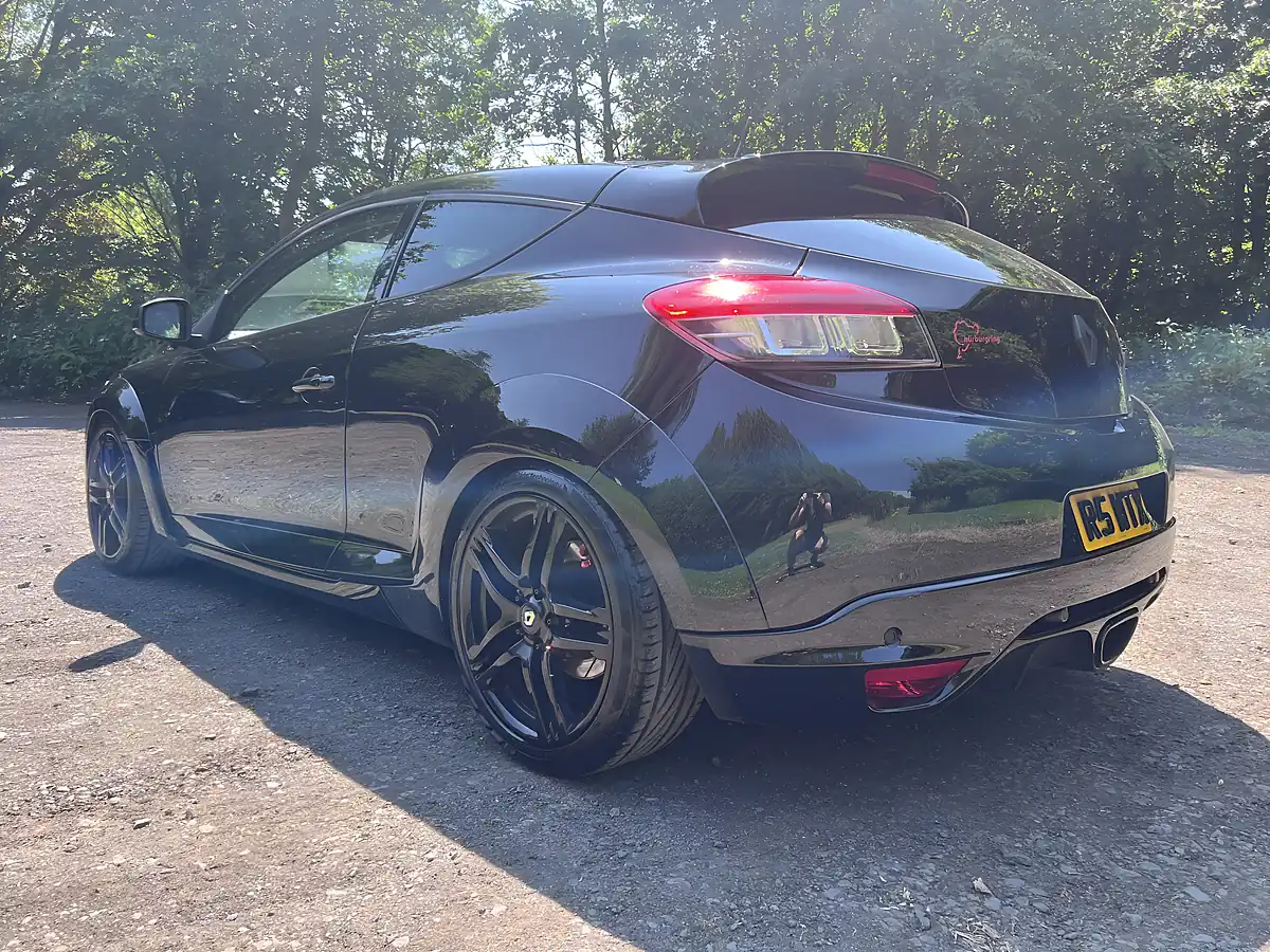 Used 2011 Renault Megane Renaultsport Black - Interior and Exterior details 10