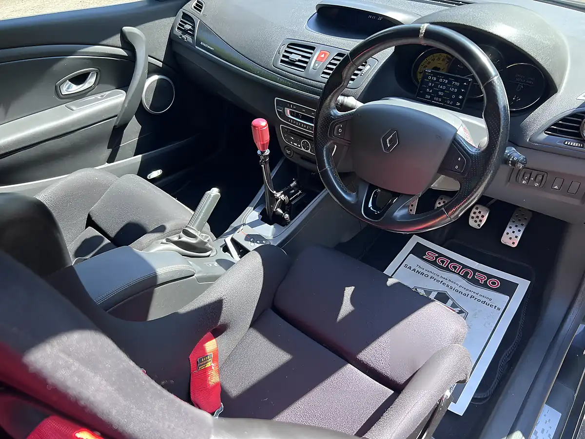 Used 2011 Renault Megane Renaultsport Black - Interior and Exterior details 13