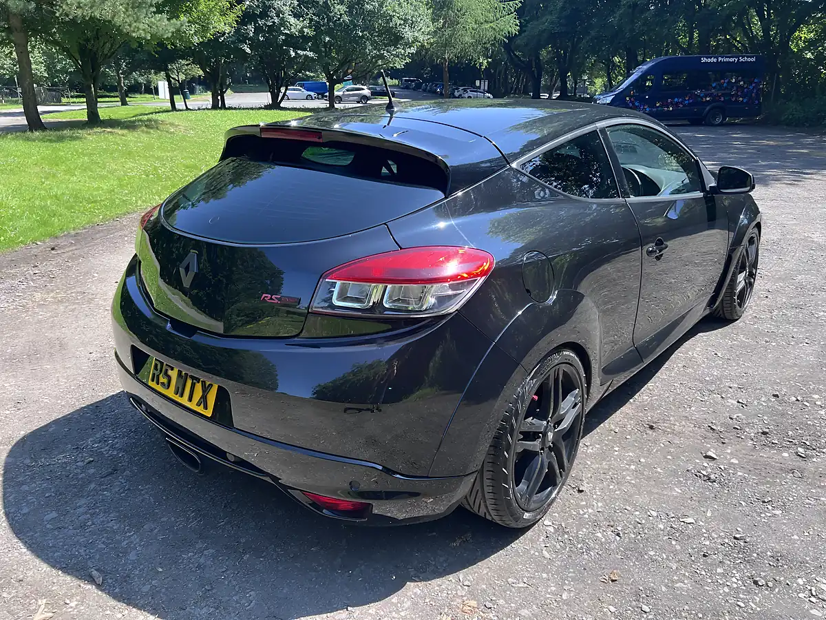 Used 2011 Renault Megane Renaultsport Black - Interior and Exterior details 6