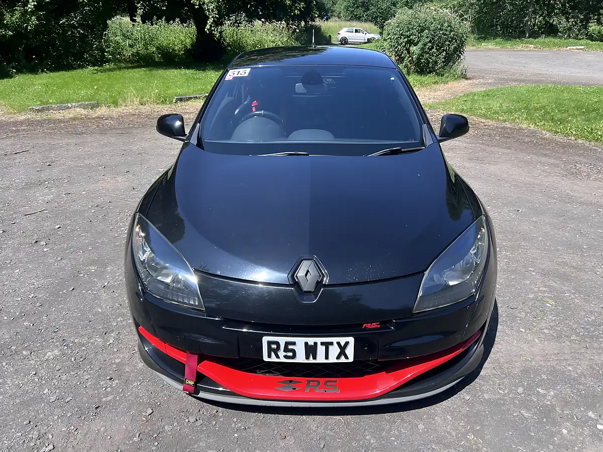 Used 2011 Renault Megane Renaultsport Black - Interior and Exterior details 9