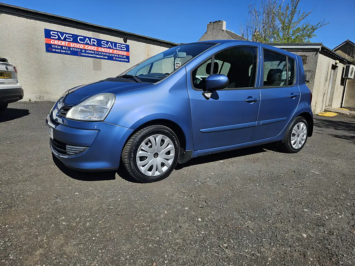 Used 2011 Renault Modus Expression Blue - Interior and Exterior details 13