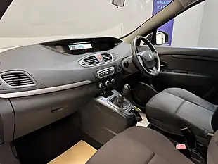 Used 2011 Renault Scenic Bizu Dune Beige Metallic - Interior and Exterior details 15