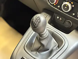 Used 2011 Renault Scenic Bizu Dune Beige Metallic - Interior and Exterior details 20