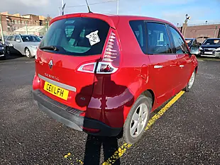 Used 2011 Renault Scenic Dynamique Tom-Tom Red - Interior and Exterior details 4