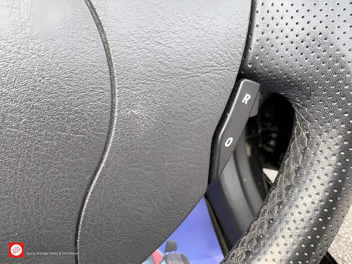 Used 2011 Renault Wind GT Line Black - Interior and Exterior details 15