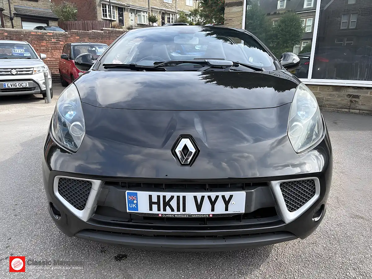 Used 2011 Renault Wind GT Line Black - Interior and Exterior details 5