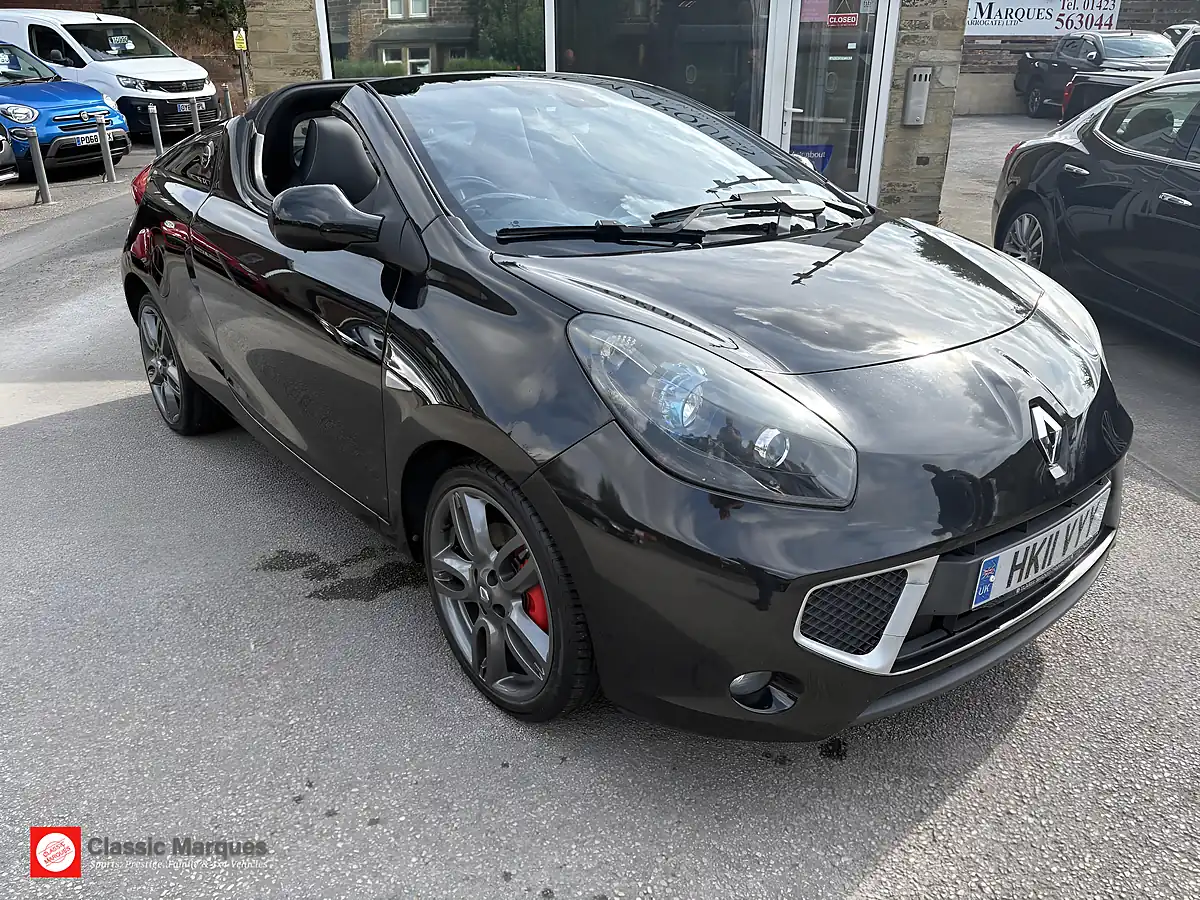 Used 2011 Renault Wind GT Line Black - Interior and Exterior details 6