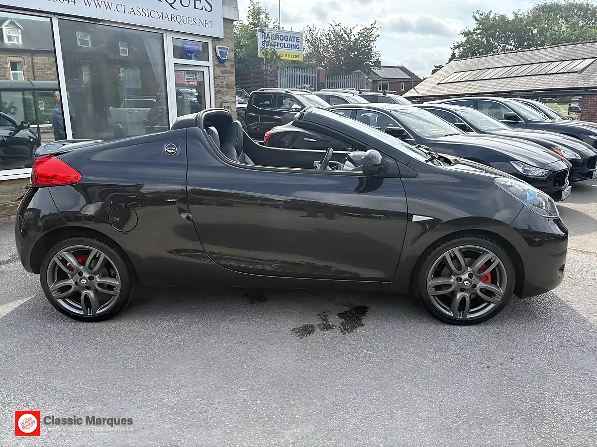 Used 2011 Renault Wind GT Line Black - Interior and Exterior details 7