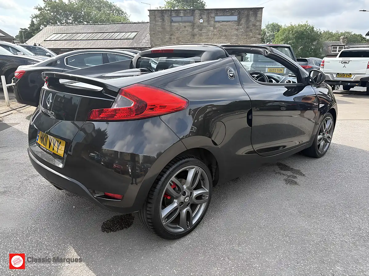 Used 2011 Renault Wind GT Line Black - Interior and Exterior details 8
