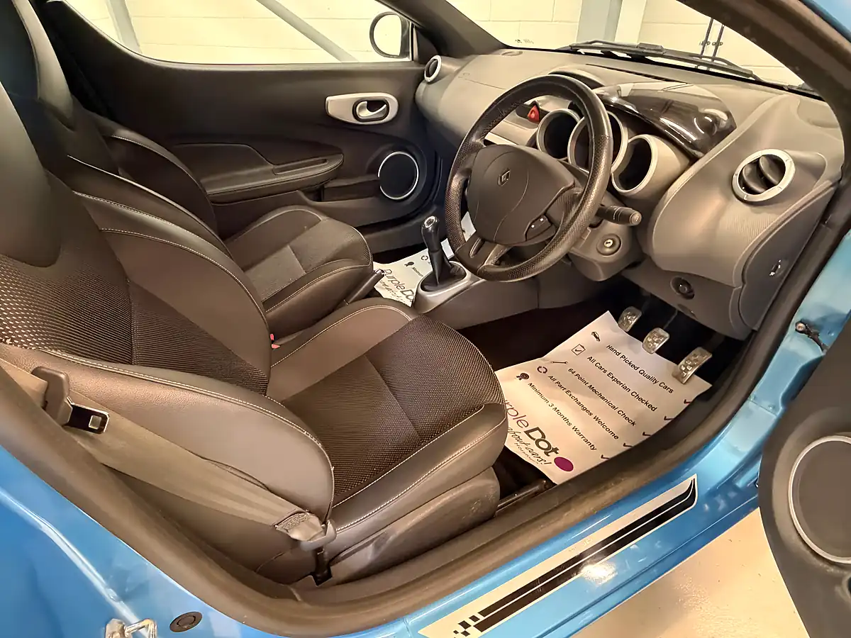 Used 2011 Renault Wind GT Line Blue - Interior and Exterior details 13