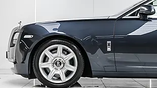 Used 2011 Rolls-Royce Ghost Saloon Grey - Interior and Exterior details 12