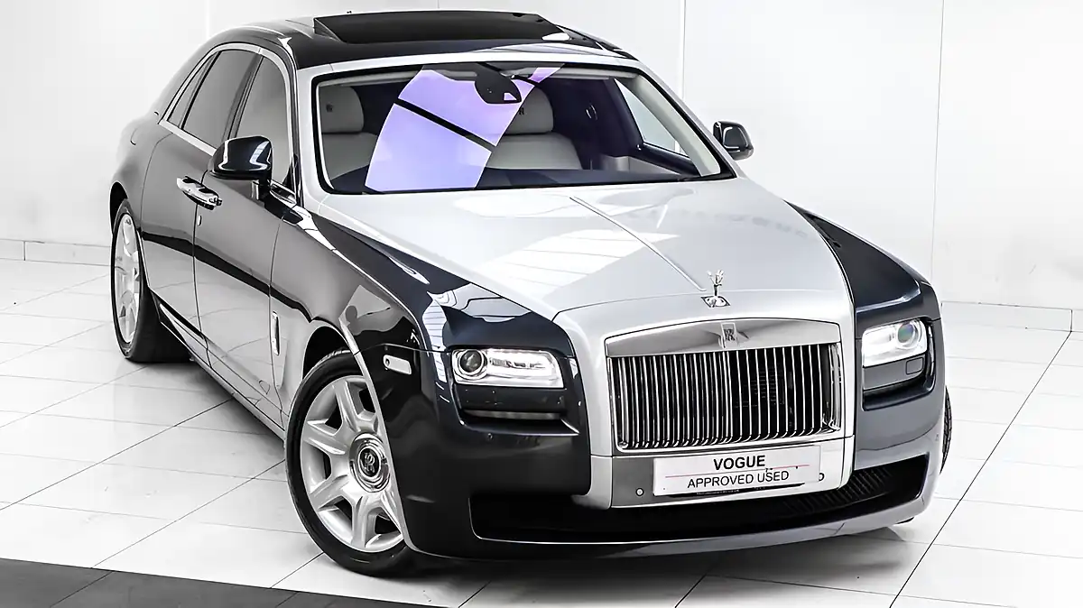 Used 2011 Rolls-Royce Ghost Saloon Grey - Interior and Exterior details 6