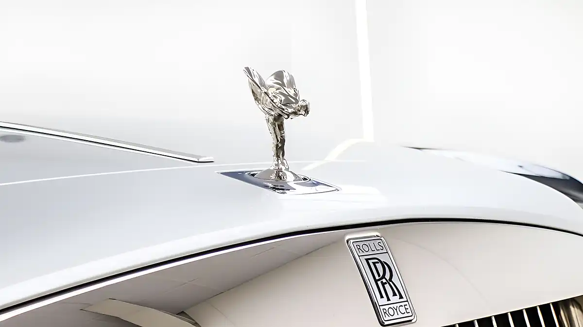 Used 2011 Rolls-Royce Ghost Saloon Grey - Interior and Exterior details 8