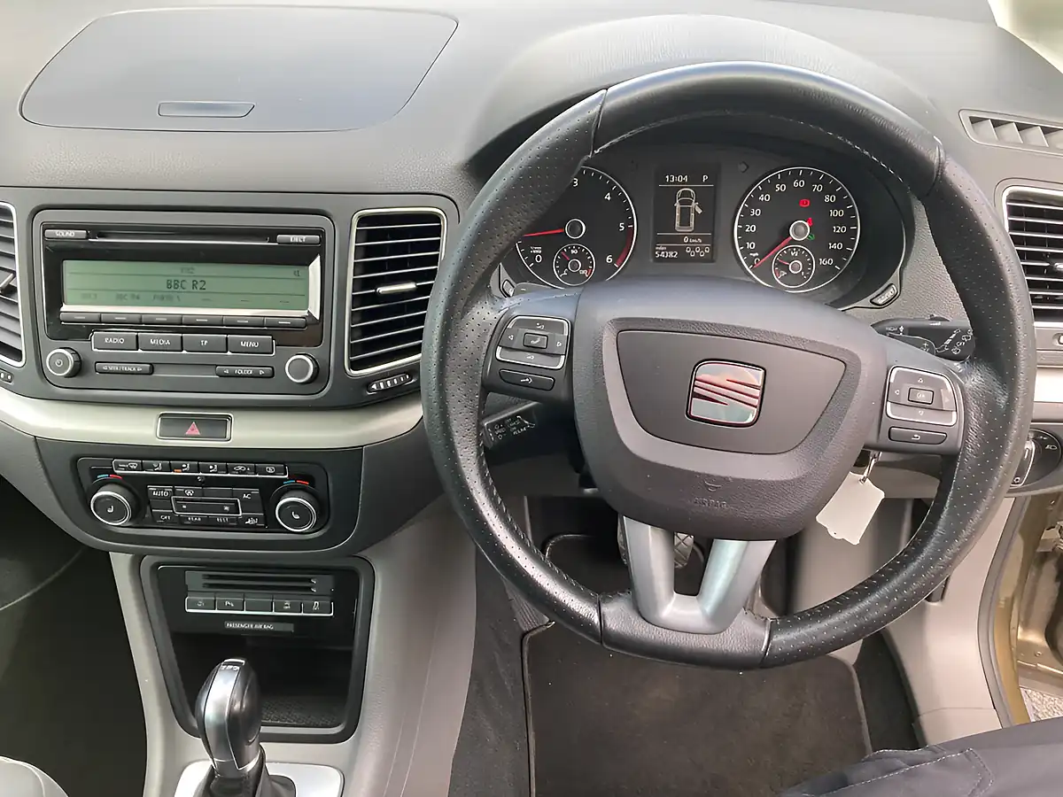 Used 2011 SEAT Alhambra Se Brown - Interior and Exterior details 18