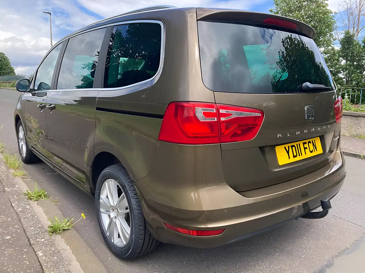 Used 2011 SEAT Alhambra Se Brown - Interior and Exterior details 5