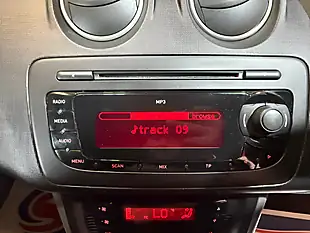 Used 2011 SEAT Ibiza Chill Sport Coupe Red - Interior and Exterior details 16