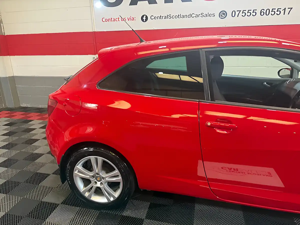 Used 2011 SEAT Ibiza Chill Sport Coupe Red - Interior and Exterior details 18