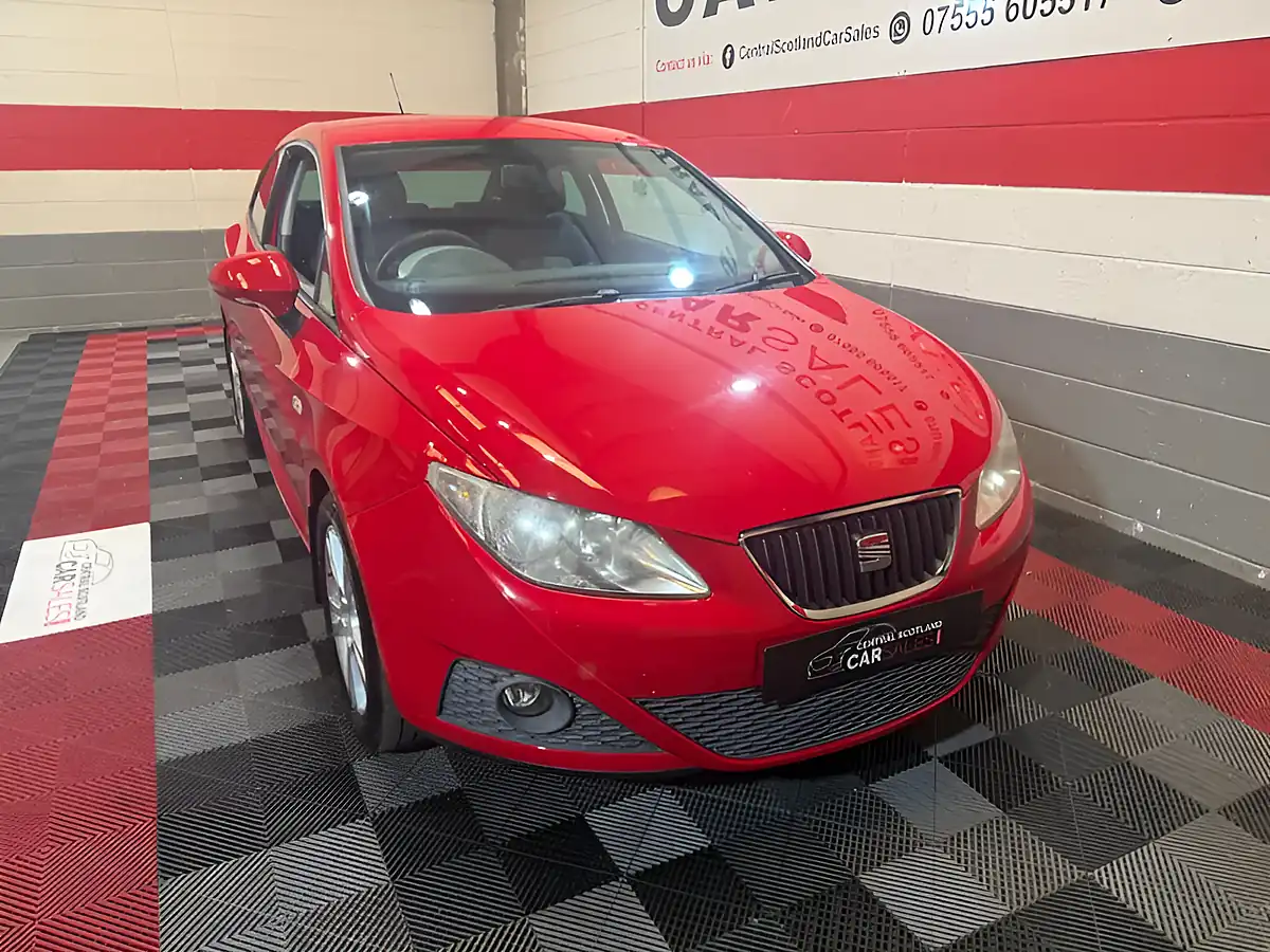 Used 2011 SEAT Ibiza Chill Sport Coupe Red - Interior and Exterior details 5