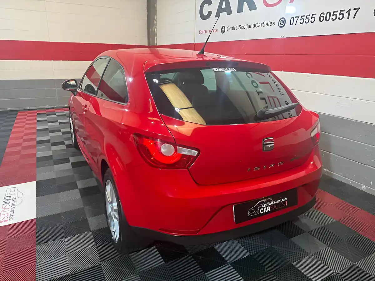 Used 2011 SEAT Ibiza Chill Sport Coupe Red - Interior and Exterior details 7