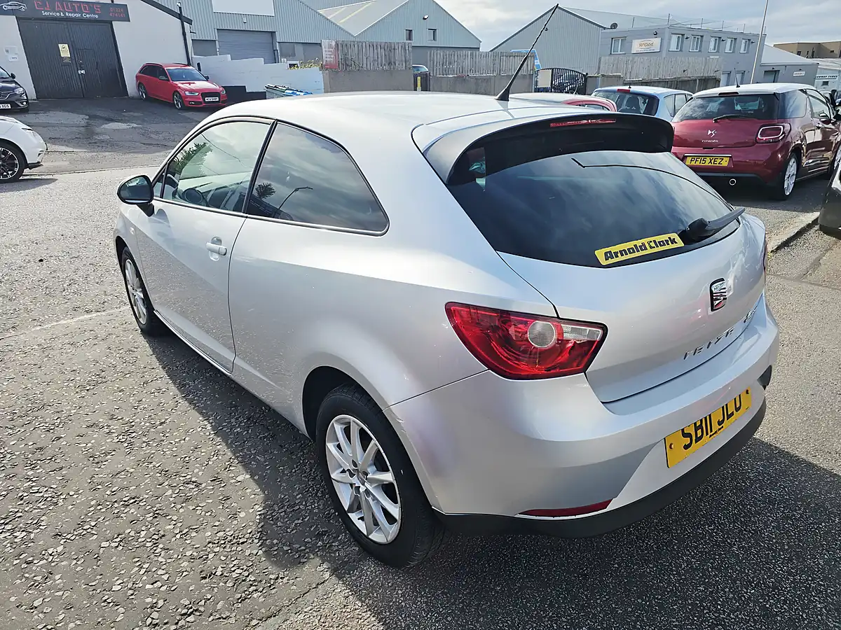 Used 2011 SEAT Ibiza Se Copa - Interior and Exterior details 2