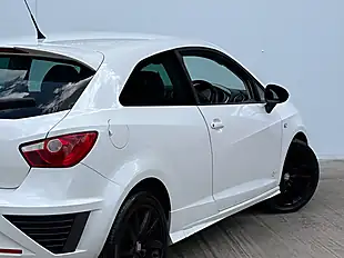 Used 2011 SEAT Ibiza Se Copa Nevada White - Interior and Exterior details 12