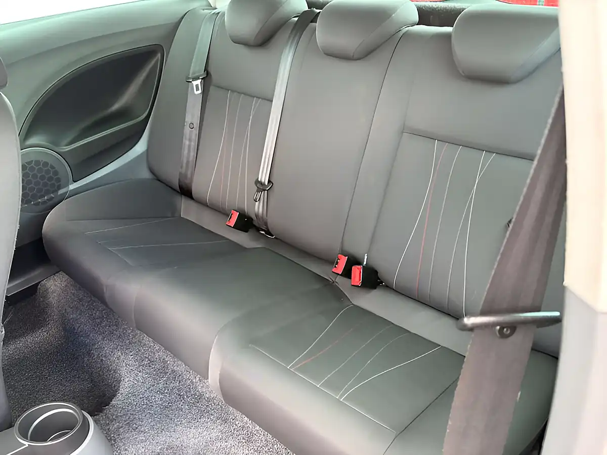 Used 2011 SEAT Ibiza Se Copa Nevada White - Interior and Exterior details 19
