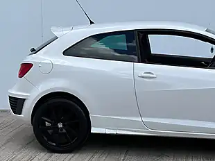 Used 2011 SEAT Ibiza Se Copa Nevada White - Interior and Exterior details 2