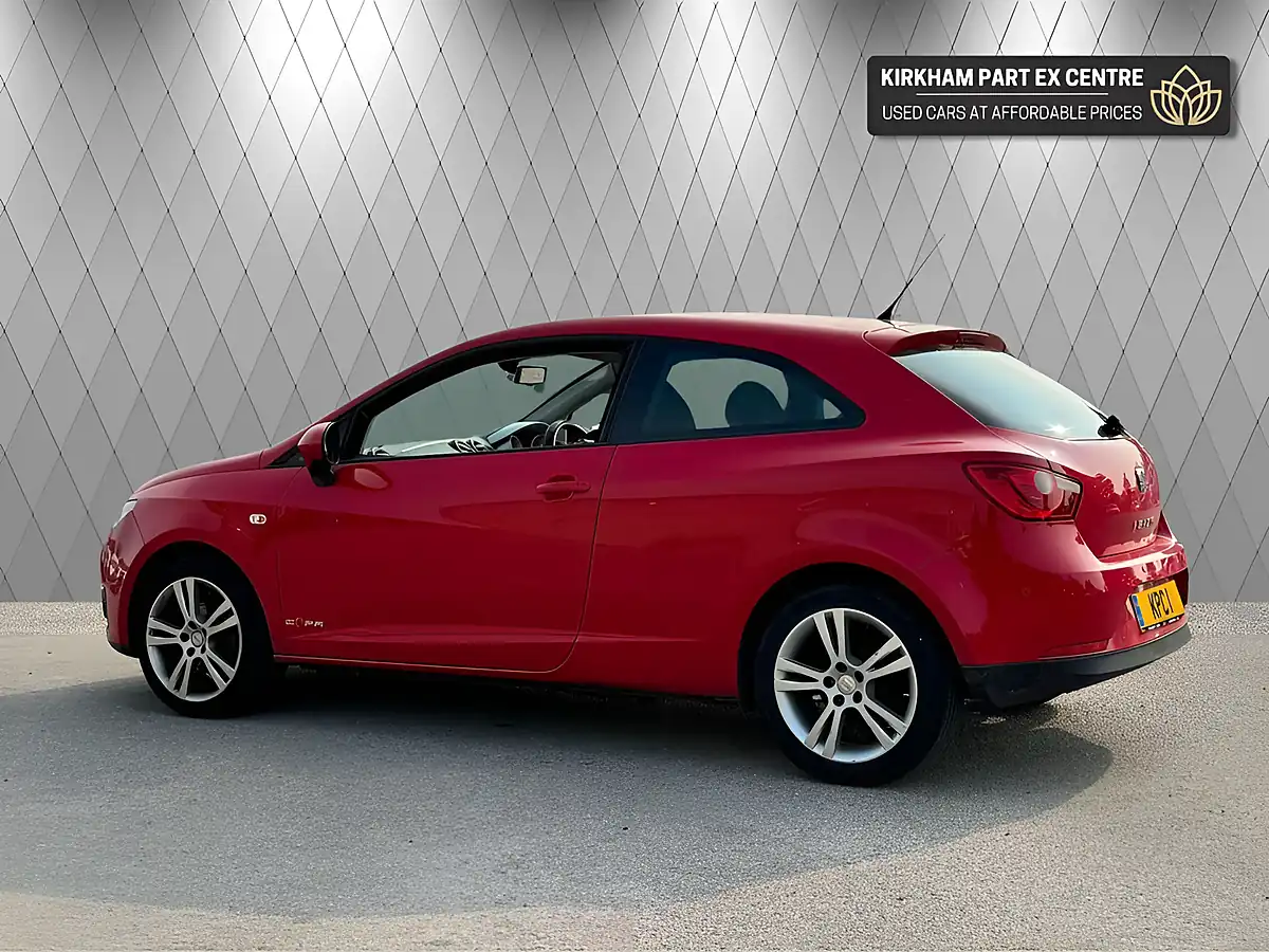 Used 2011 SEAT Ibiza Se Copa Red - Interior and Exterior details 6