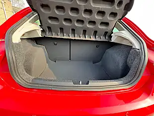 Used 2011 SEAT Ibiza Se Copa Red - Interior and Exterior details 9
