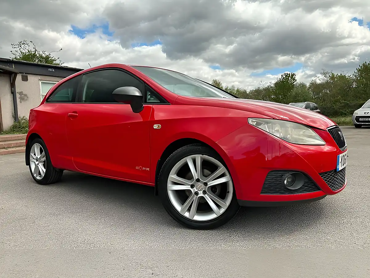 Used 2011 SEAT Ibiza Se Copa Sport Red - Front View
