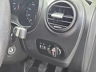 Used 2011 SEAT Leon Copa White - Interior and Exterior details 13