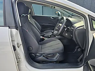 Used 2011 SEAT Leon Copa White - Interior and Exterior details 9