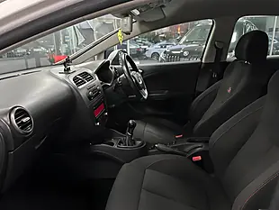 Used 2011 SEAT Leon Fr White - Interior and Exterior details 20
