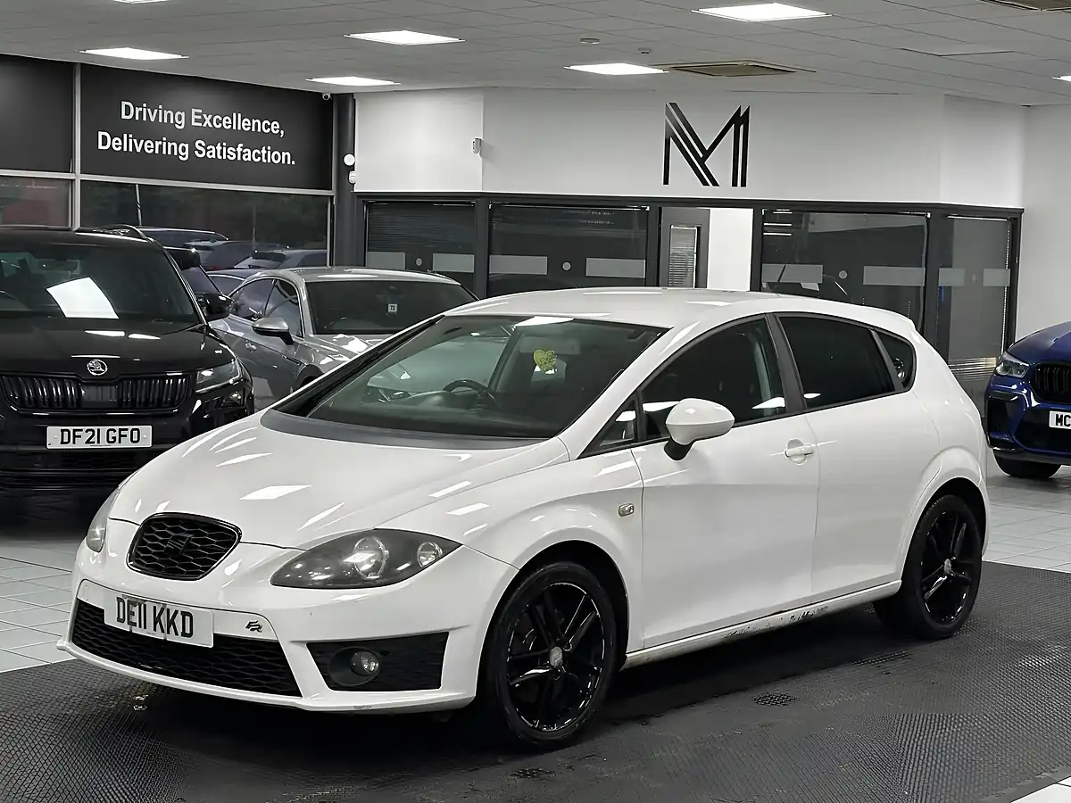 Used 2011 SEAT Leon Fr White - Interior and Exterior details 4