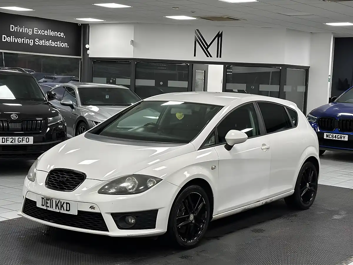 Used 2011 SEAT Leon Fr White - Interior and Exterior details 5