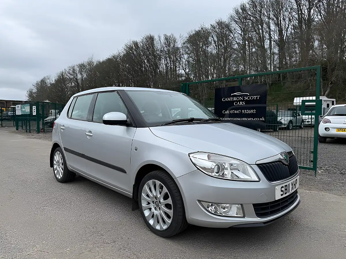 Used 2011 Skoda Fabia Elegance Silver - Front View