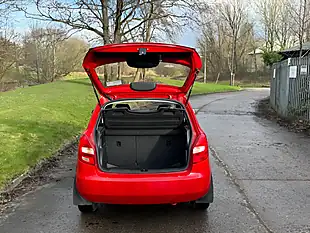 Used 2011 Skoda Fabia S Red - Interior and Exterior details 10