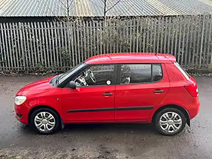 Used 2011 Skoda Fabia S Red - Interior and Exterior details 5
