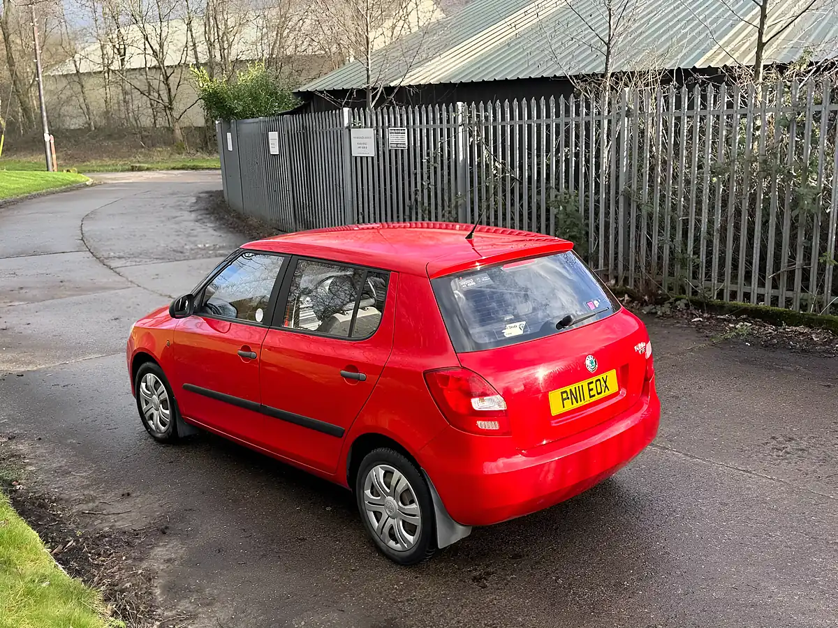 Used 2011 Skoda Fabia S Red - Interior and Exterior details 7